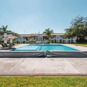 Villa Exclusiva en Cuernavaca: Casa con Alberca