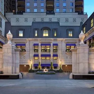 Waldorf Astoria Chicago