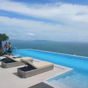 Copacabana Luxury sea-view room with infinity pool01