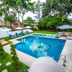 New Family Home with Pool Jacuzzi & Fronton