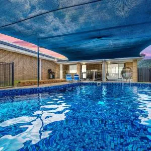 Family Retreat- Spacious Home with Pool