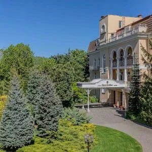 Palace Del Mar