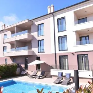 Luxury apartment Porto with sea view and swimming pool