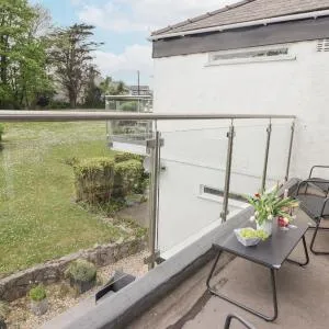 26 Coedrath Park