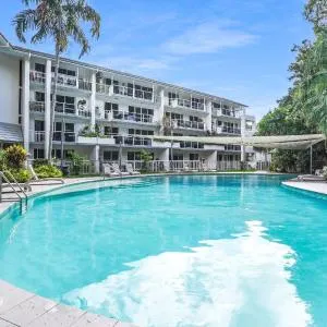 Under the Palms - Resort Style living