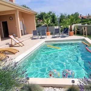 Villa Mira