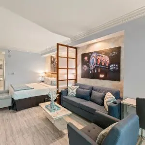 Lucky Gem Penthouse & Luxury Suites at Signature Resort, Strip View 509