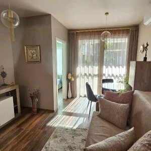 Bright Inn - Holiday & Business Apartment