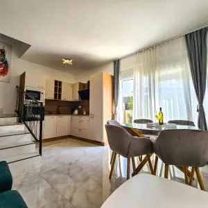 Villa David With Private Parking