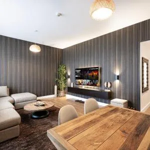 2 Bedroom WoodHouse By Blue Holidays