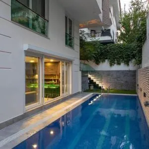 Denize 200m şehir merkezi bahçe dubleks
