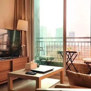 Lovely Cozy Condo In Trendy Fun Neighborhood