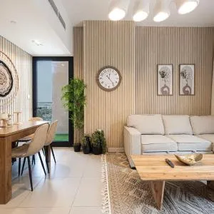 Cozy 1BHK Getaway with Balcony by BlueCloud holidays