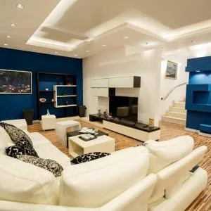 Private Luxury Villa, River View