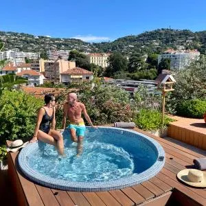 Best Western Premier Le Patio des Artistes Wellness Jacuzzi