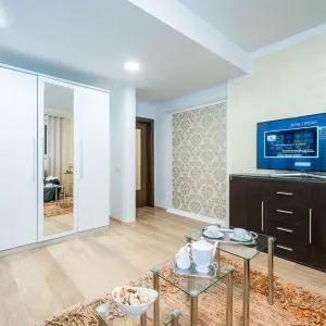 Villa Luciana Residence - Five-Bedroom Villa with Two Pools and Spa Center