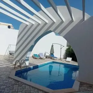 Villa standing avec piscine privée sans vis à vis et WiFi à Djerba