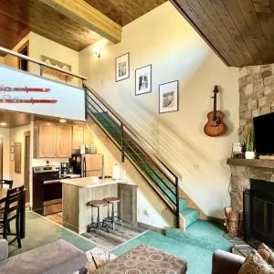 Condo at Lutsen Mtn, Ski in Ski out, Hike, Bike, Ski, Swim, etc