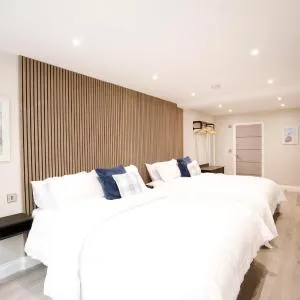 Oceania Suites