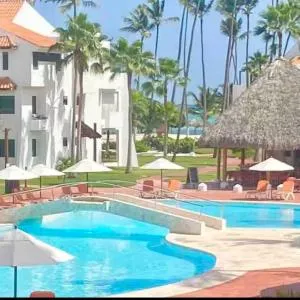 Stanza Mare Ocean View huge Pool Beach Front