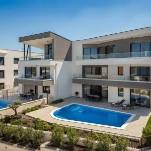 Beautiful Apartment In Zidarici