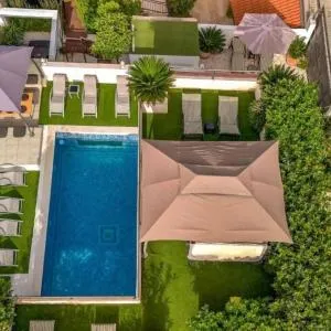 Villa With Pool And Sauna Spa