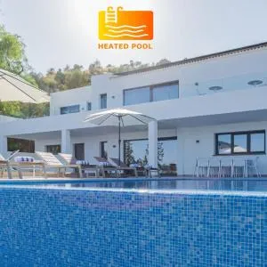 Happyplace Malaga - Villa with Panoramic Sea View Heated Infinity Saltwater Pool