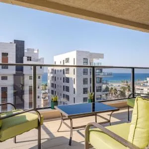 Balfour sea view city center