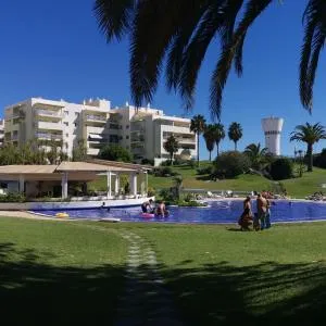 Garden and Pool Vilamarachique