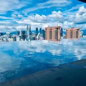 Luxury Lucentia Suites By Classy Stay
