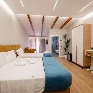 Golemi Lux Hotel