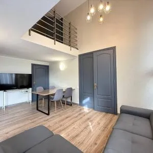 18 Deribasivska Street Jacuzzi Apartment