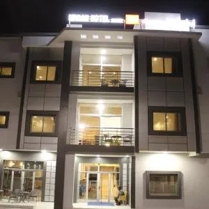 Urban Hotel Suites