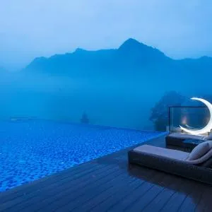 Hilltop House Resort
