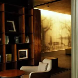 The Nook Hotel Hangzhou - A design hotel, Near subway