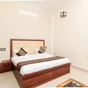 Hotel CZ Inn