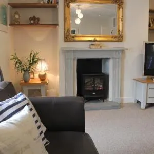 Tide House Seaside Holiday Cottage
