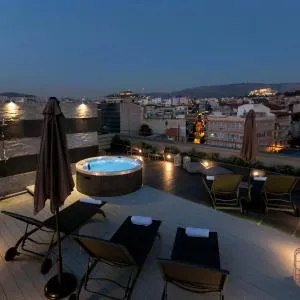 47 Luxury Suites