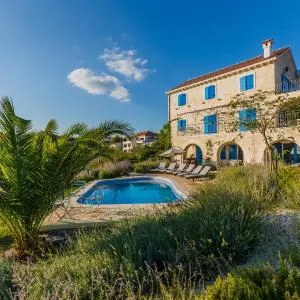 Villa Amarina