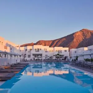 Aqua Blue Beach Hotel