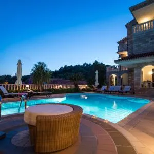 Luxury Villa Godi Star with private heated pool, staff - concierge service