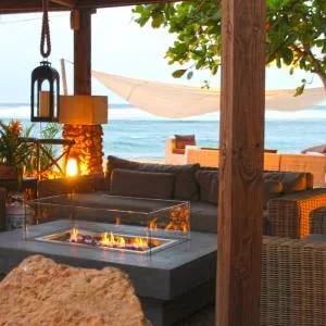 Villa Montaña Beach Resort
