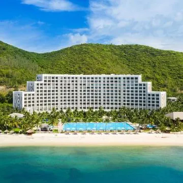 Vinpearl Resort & Spa Nha Trang Bay Hotel Review