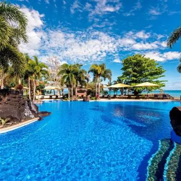 Sheraton Samoa Beach Resort Hotel Review