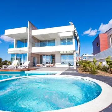 Vivo Mare Beachfront-Seaview Villas Hotel Review