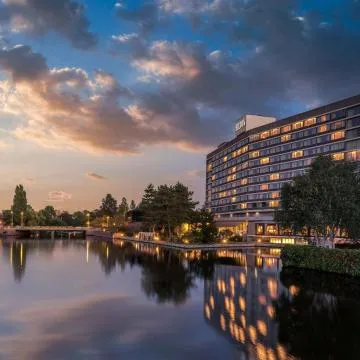 Hilton Amsterdam Hotel Review