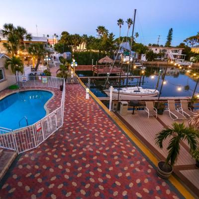 Sea Palms Motel & Polynesian Putter — photo 22