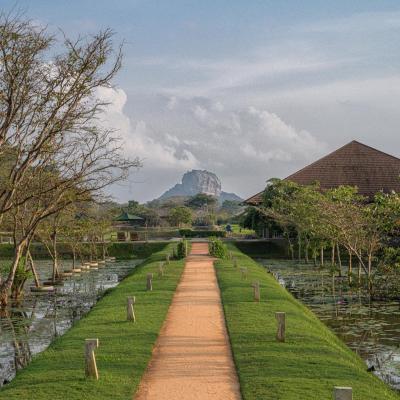Water Garden Sigiriya - 30 Chic Designed Private Villas Overlooking Sigiriya