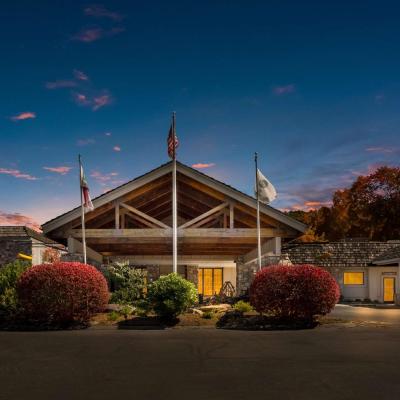 Hillwinds Inn - Blowing Rock — photo 23