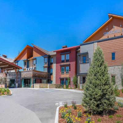 Cedar Glen Lodge — photo 13